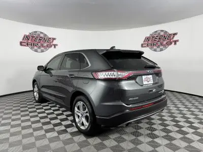 2018 Ford Edge Titanium photo 5