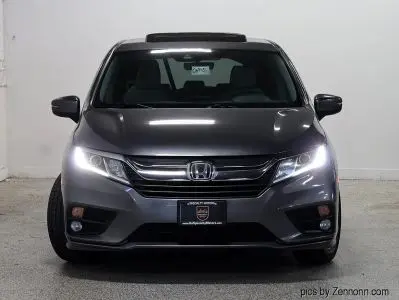 2019 Honda Odyssey EX-L with RES & Navigation photo 5