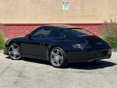 2008 Porsche 911 Carrera Coupe 2D photo 5