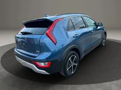 2025 Kia Niro Hybrid EX photo 5
