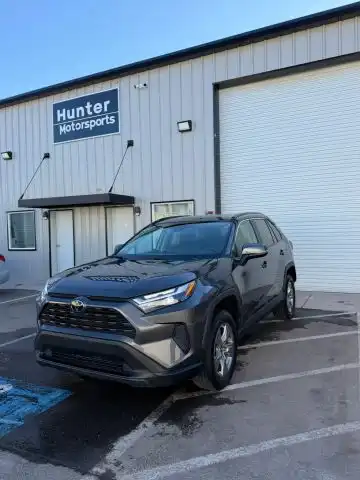 2024 Toyota RAV4 XLE AWD's photo