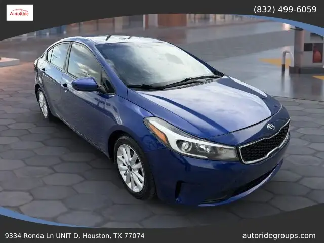 2017 Kia Forte LX AT's photo