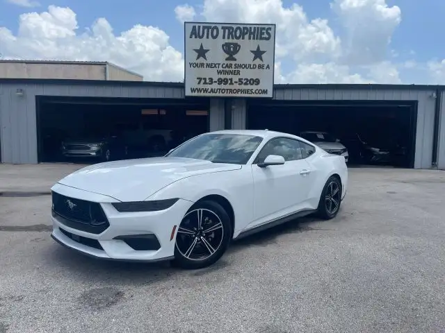 2025 Ford Mustang EcoBoost Fastback's photo