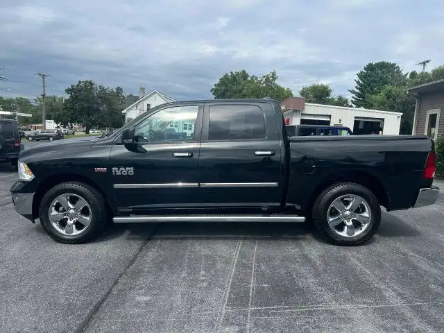2015 RAM 1500 Big Horn/Lone Star 4x4 Crew Cab's photo
