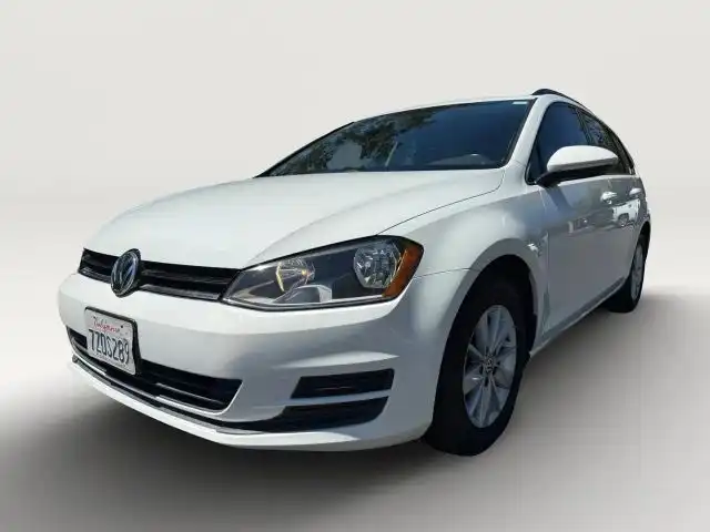 2017 Volkswagen Golf SportWagen TSI S Auto's photo