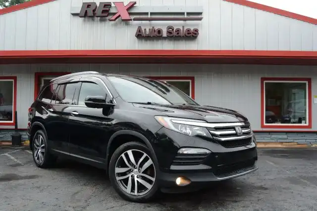 2017 Honda Pilot 4WD Elite's photo