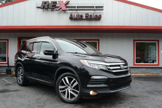 2017 Honda Pilot 4WD Elite's photo
