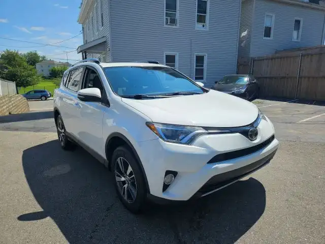 2018 Toyota RAV4 XLE AWD's photo