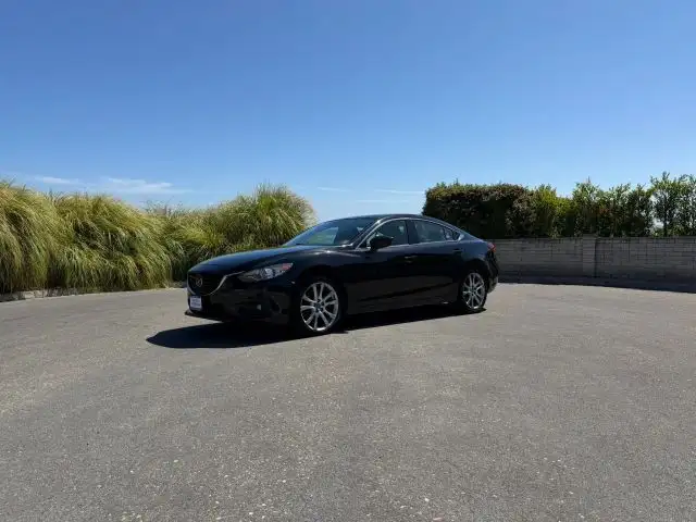 2014 Mazda EZ-6 i Grand Touring Auto's photo