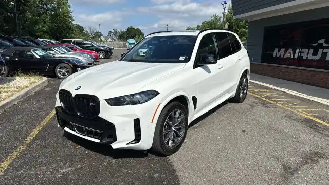 2024 BMW X5 M60i's photo