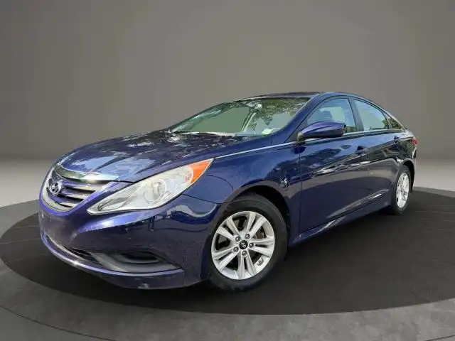 2014 Hyundai Sonata I4 GLS A T's photo