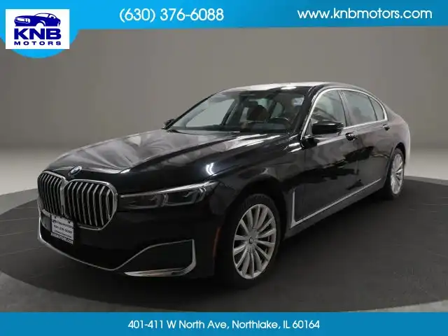 2022 BMW 7 Series 740i xDrive Sedan's photo