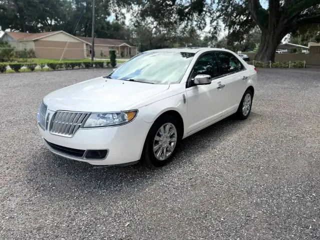 2011 Lincoln MKZ V6's photo