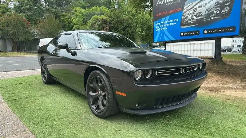 2015 Dodge Challenger R/T Plus photo 1