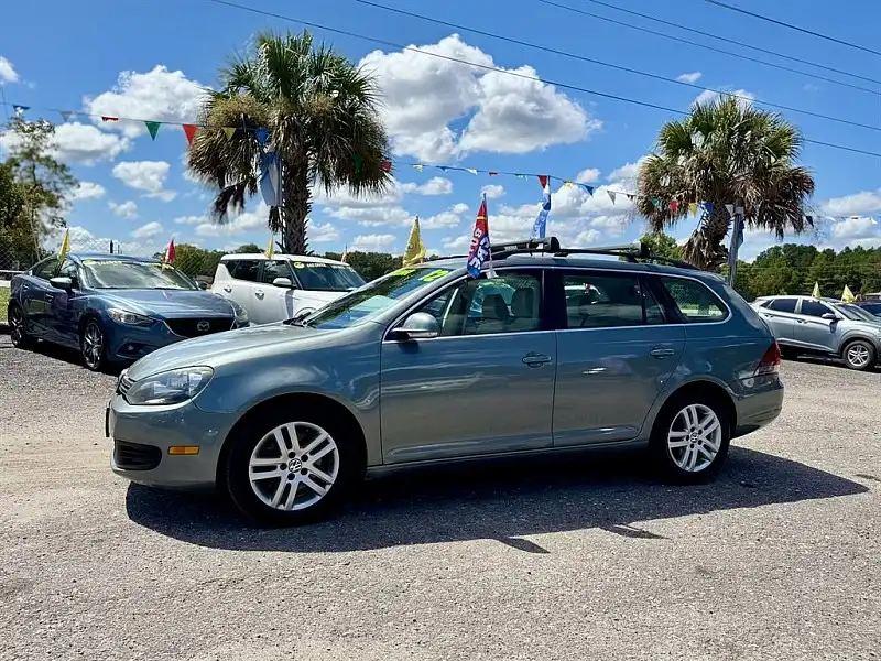 2012 Volkswagen Jetta SportWagen 2.0L TDI DSG with Sunroof and Navigation's photo