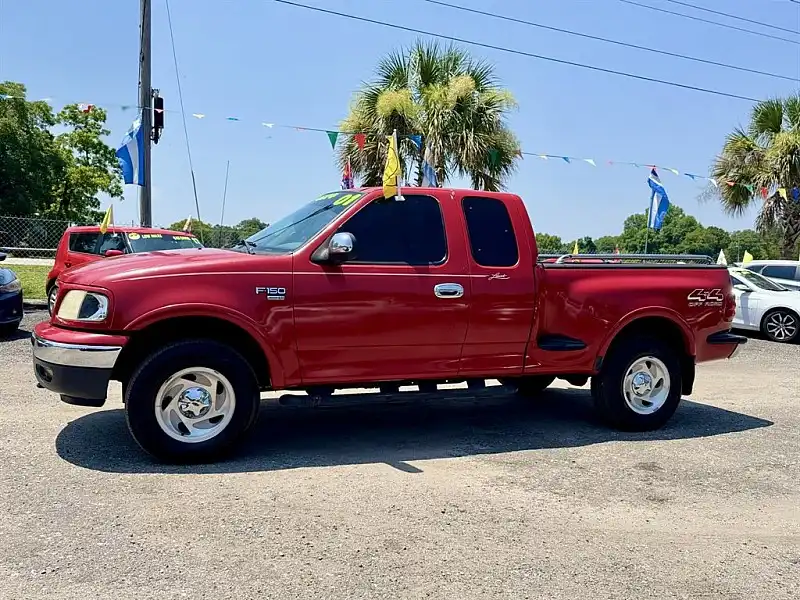 2001 Ford F-150 XL 4WD SuperCab Flareside's photo