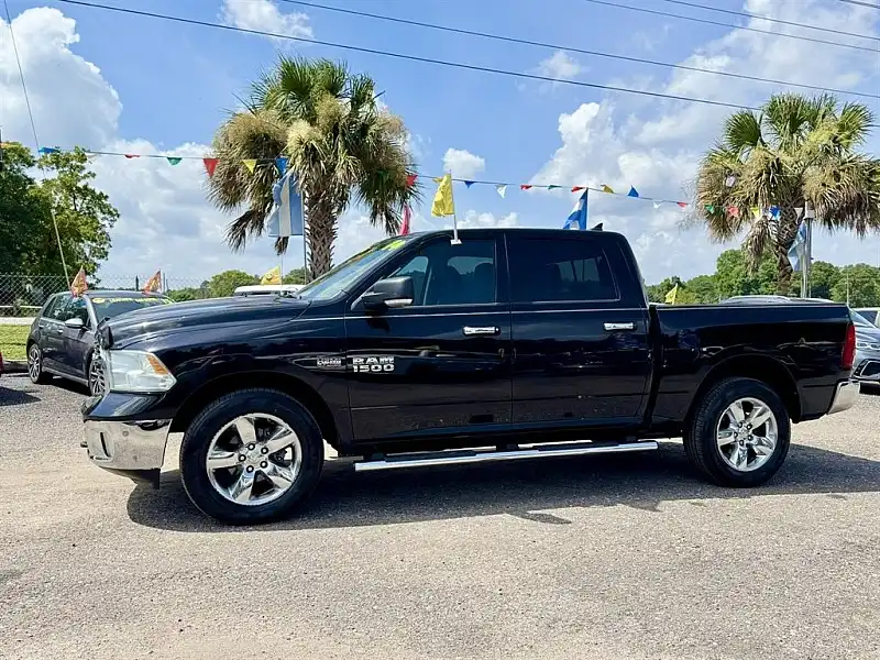 2014 RAM 1500 SLT 4x4 Crew Cab's photo