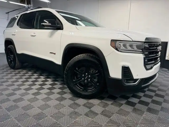 2023 GMC Acadia AT4 AWD's photo