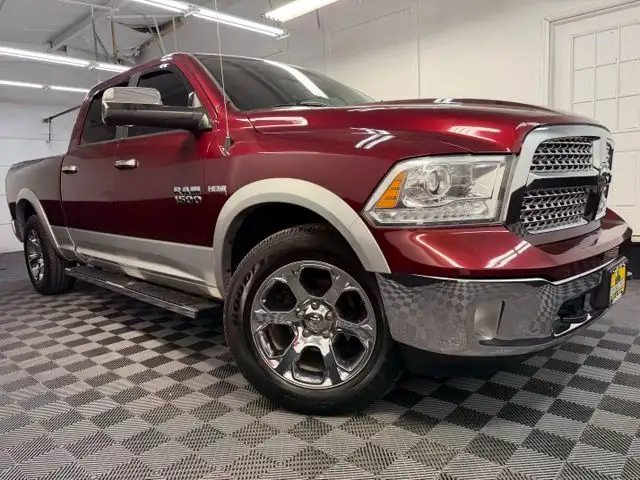 2017 RAM 1500 Laramie Crew Cab 4x4 6'4" Box's photo