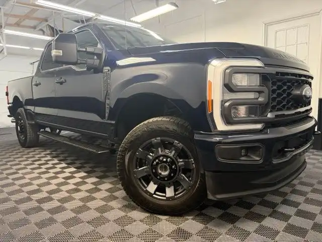 2023 Ford F-250 Lariat 4WD Crew Cab 6-3/4' Box's photo