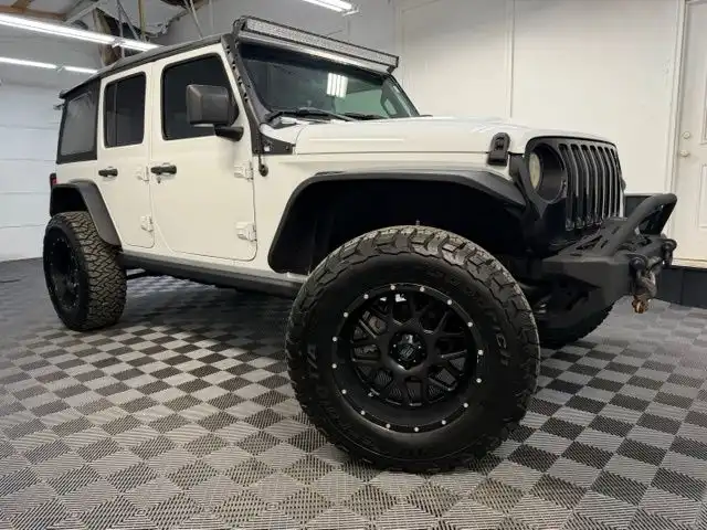 2018 Jeep Wrangler Sport S's photo