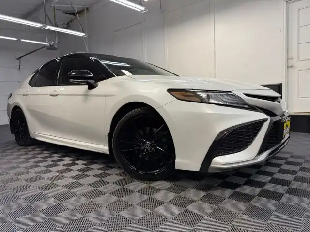 2022 Toyota Camry XSE's photo