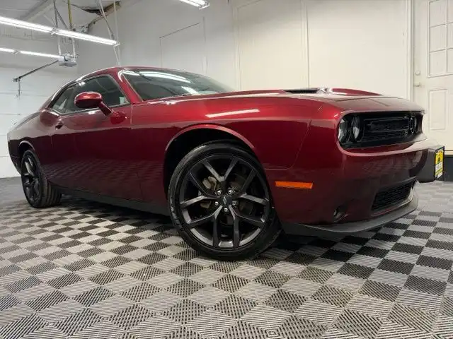 2021 Dodge Challenger SXT Auto's photo