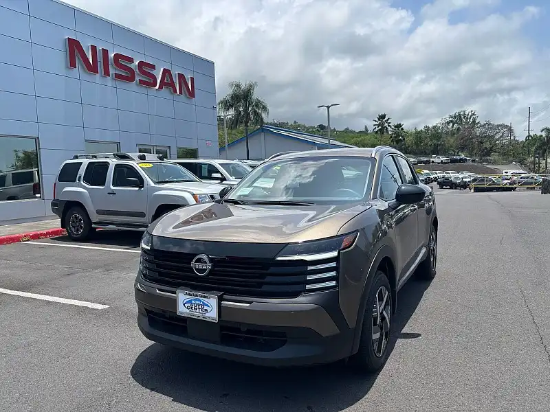 2026 Nissan Kicks 2.0 SV's photo