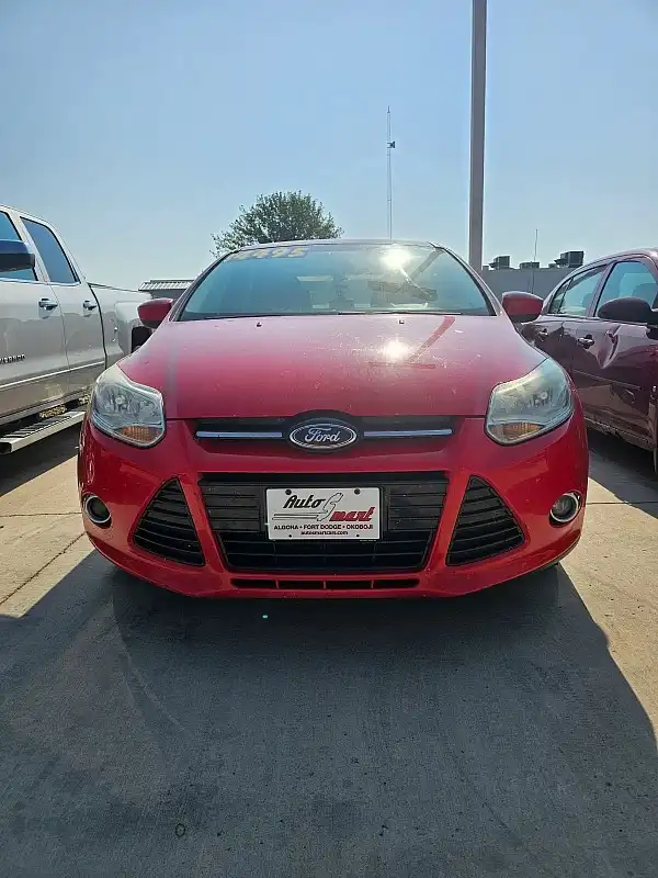 2012 Ford Focus Sedan SE's photo
