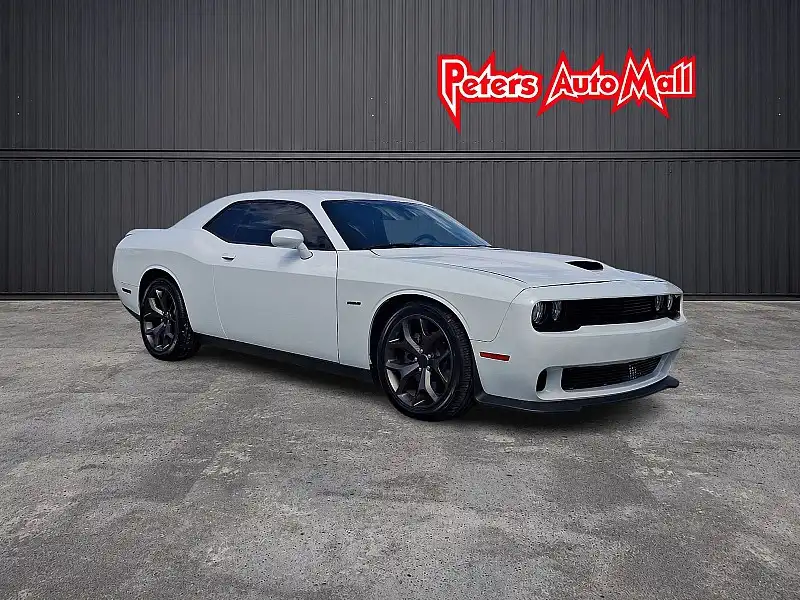 2019 Dodge Challenger R/T's photo