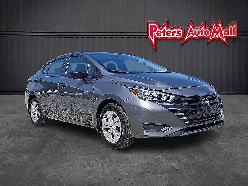 2025 Nissan Versa 1.6 S CVT's photo