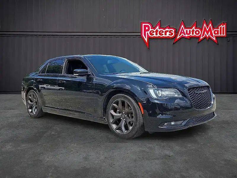 2021 Chrysler 300 S's photo
