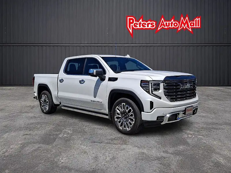 2023 GMC Sierra Denali Ultimate 4WD Crew Cab Short Box's photo