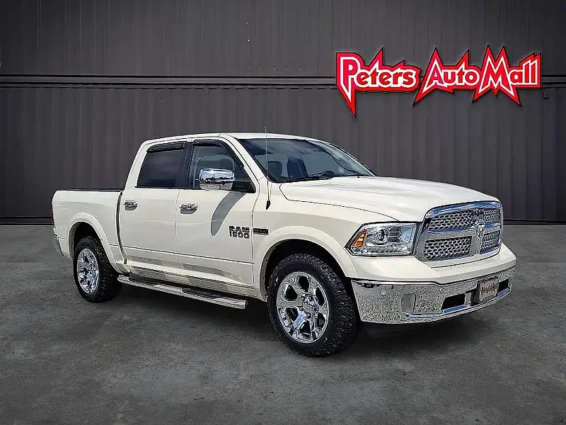 2018 RAM 1500 Laramie 4x4 Crew Cab 5'7's photo