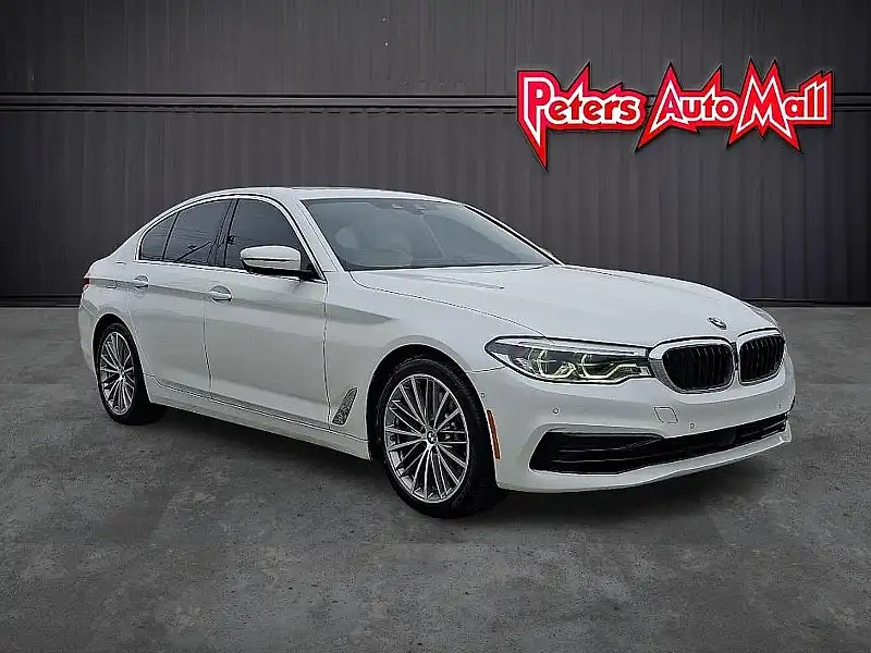2019 BMW 5 Series 540i Sedan's photo