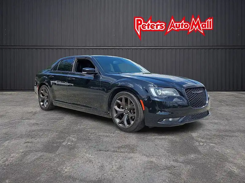 2021 Chrysler 300 S's photo
