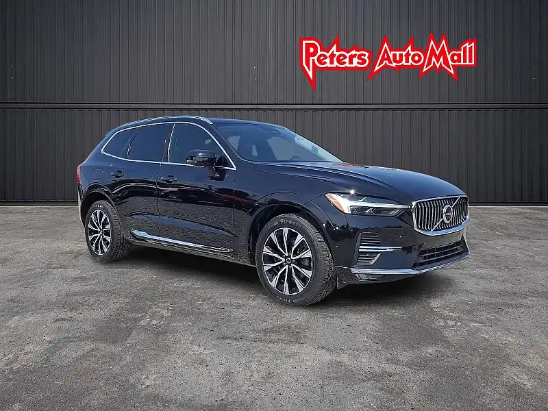 2023 Volvo XC60 B5 Plus Bright Theme AWD's photo