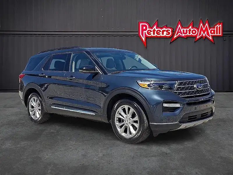 2024 Ford Explorer XLT 4WD's photo
