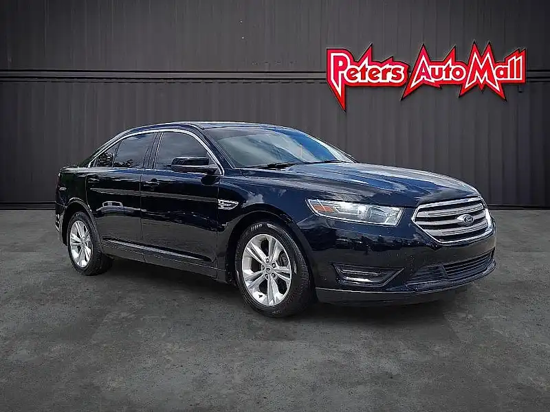 2018 Ford Taurus SEL AWD's photo