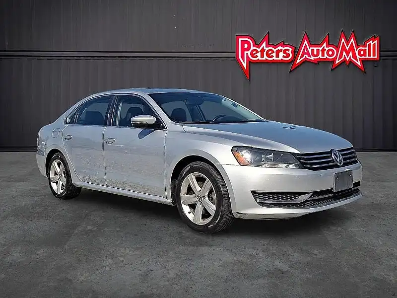 2013 Volkswagen Passat 2.5L SE Auto PZEV's photo