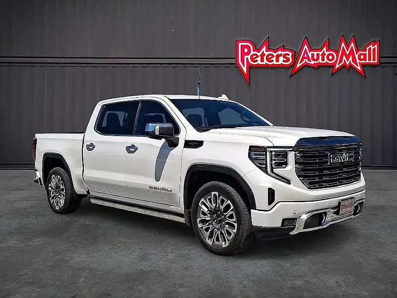 2023 GMC Sierra 4WD Crew Cab Short Box Denali Ultimate's photo