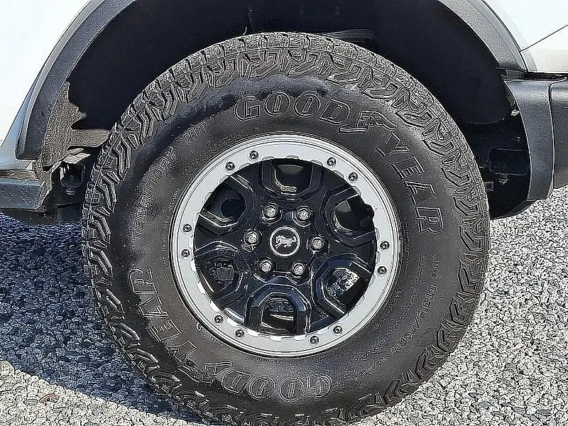 2023 Ford Bronco Badlands 4WD photo 5