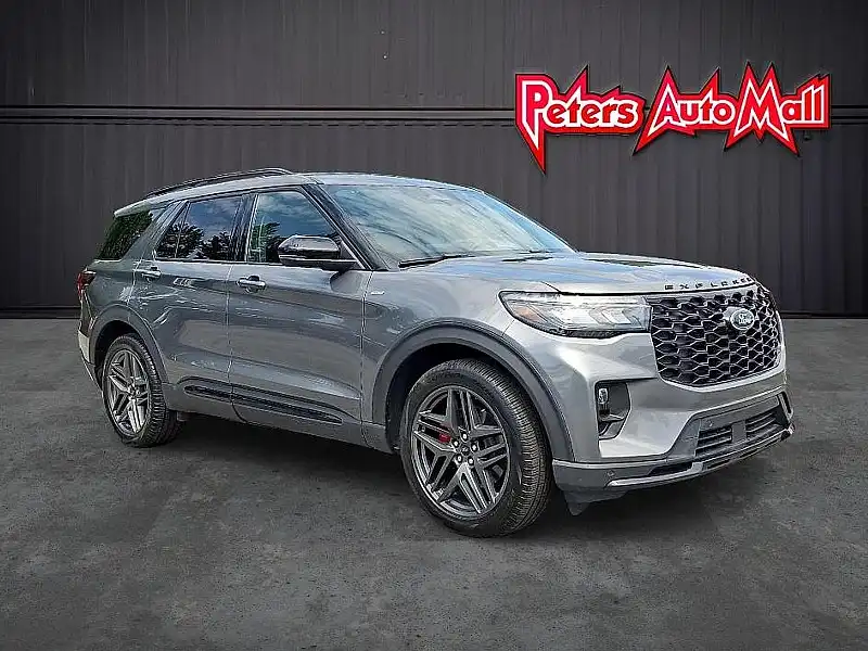 2026 Ford Explorer ST-Line RWD's photo
