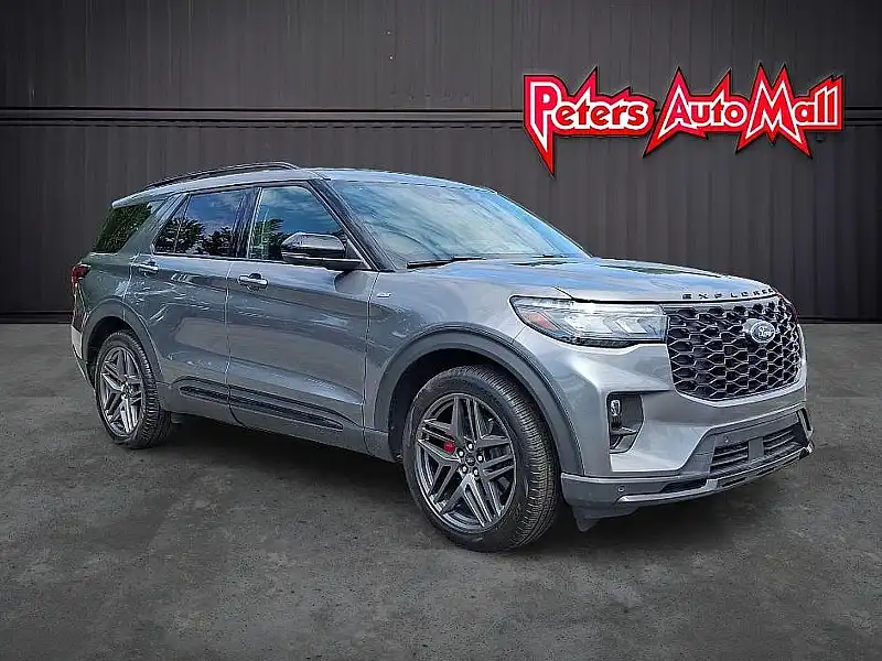 2026 Ford Explorer ST-LINE RWD's photo
