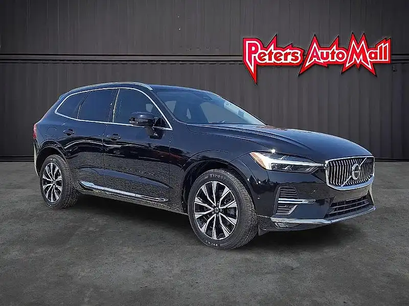 2023 Volvo XC60 B5 Plus Bright Theme AWD's photo