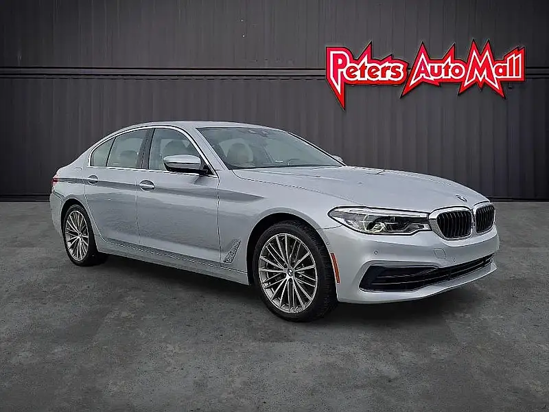 2020 BMW 5 Series 540i xDrive Sedan's photo