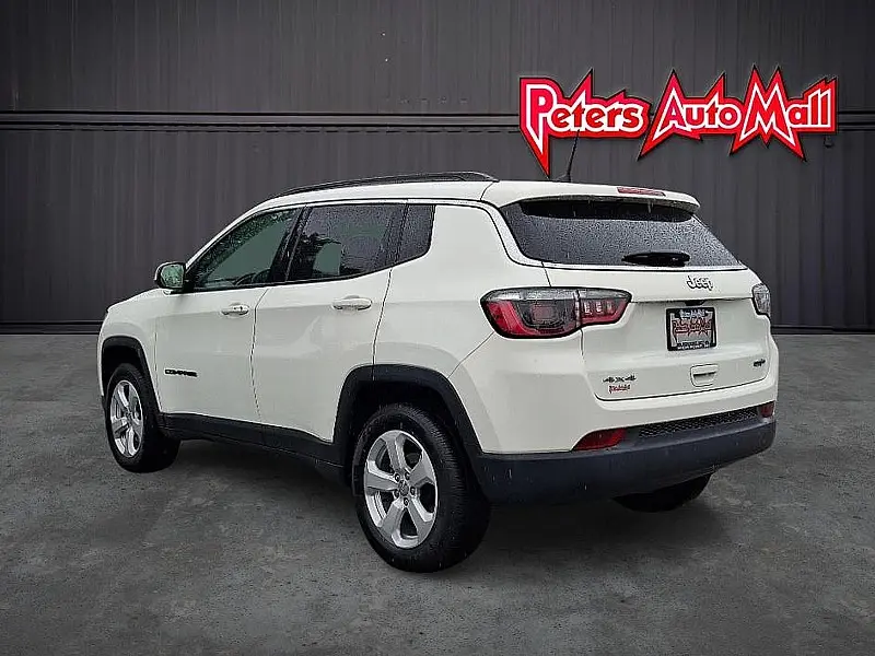 2021 Jeep Compass Latitude 4X4 photo 3