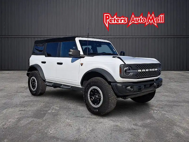2023 Ford Bronco Badlands 4WD's photo