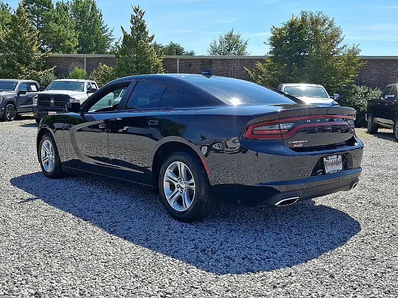 2023 Dodge Charger SXT photo 3