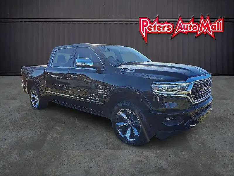 2022 RAM 1500 Limited 4x4 Crew Cab 5'7's photo